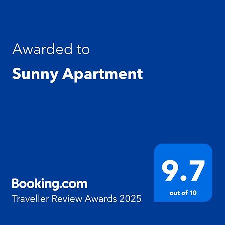 Sunny Apartment Yukarı Cuma Dış mekan fotoğraf