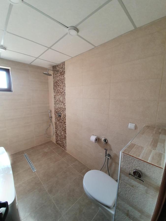 Sunny Apartment Yukarı Cuma Dış mekan fotoğraf