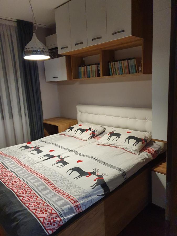 Sunny Apartment Yukarı Cuma Dış mekan fotoğraf
