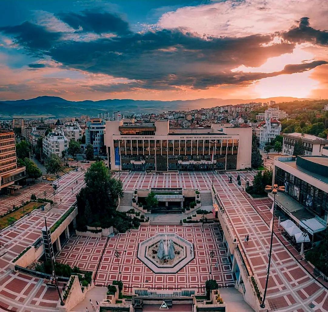 Sunny Apartment Yukarı Cuma Dış mekan fotoğraf